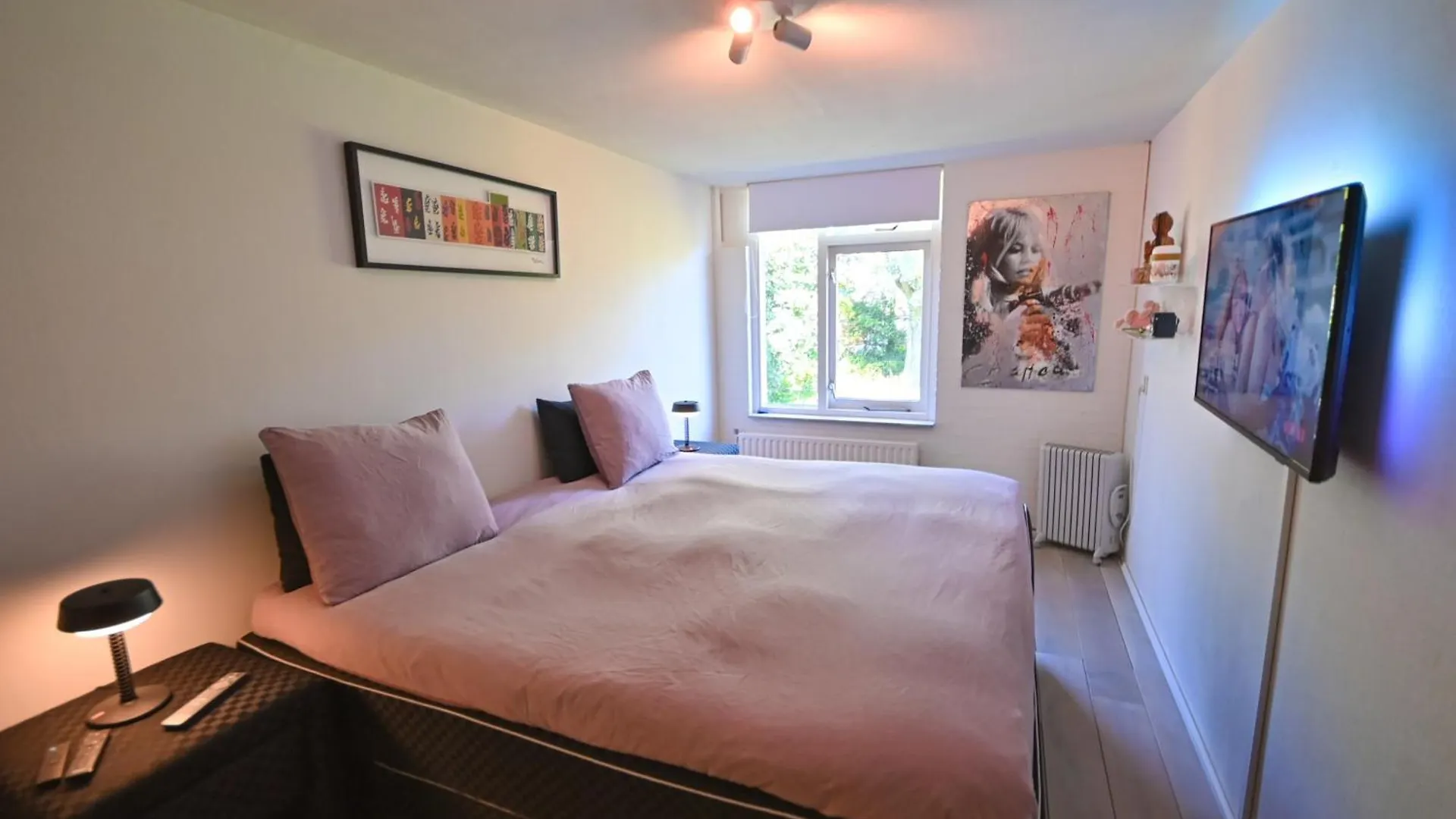 Bed & Breakfast Private Art House Next To The Dunes, Beach And Forest Bed and Breakfast L'Aia