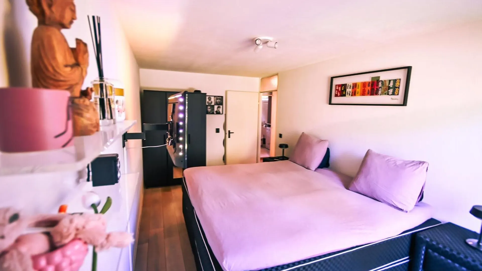 Bed & Breakfast Private Art House Next To The Dunes, Beach And Forest Bed and Breakfast L'Aia